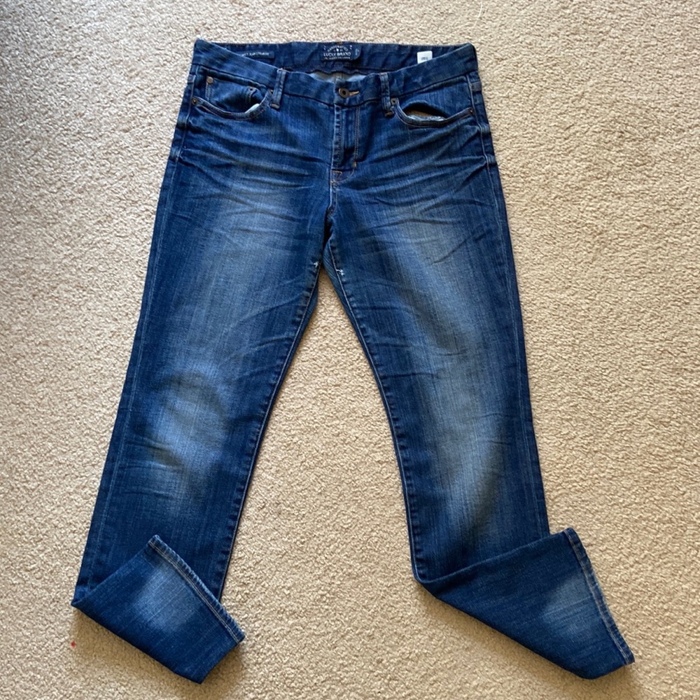 Lucky brand Straight Jeans size 10/30 -(B0116